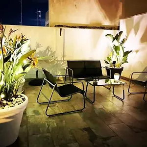 ** Bed & Breakfast Il Civico 2 Italia