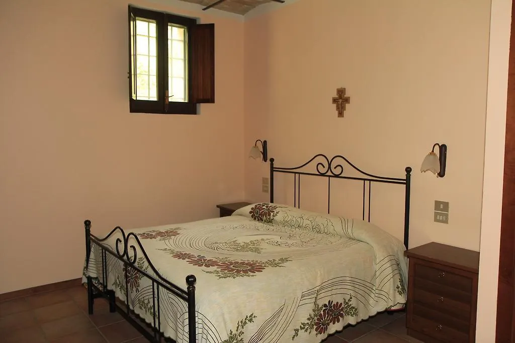 Hotel La Quiete Assisi 2*,
